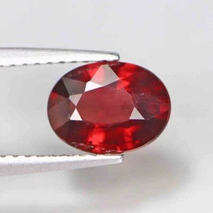 2.02 Cts Glowing 8.6x6.4mm Oval Shaped Natural Rhodolite Garnet Gemstone - Picture 1 of 5