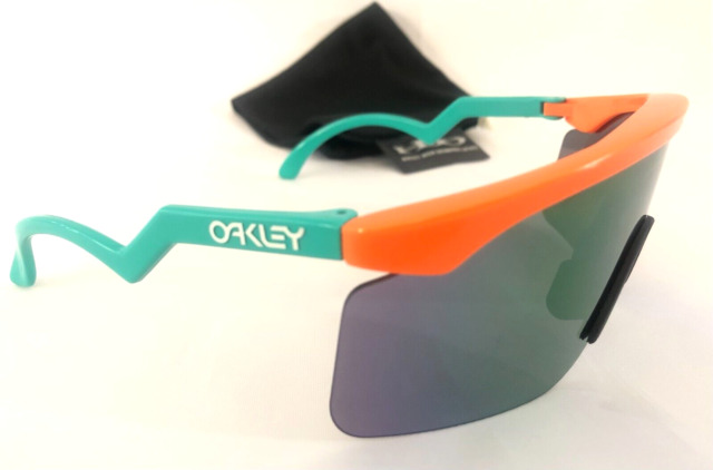 Óculos de Sol Oakley Flak Jacket 2.0 Branca/Preta Lentes Prizm Top