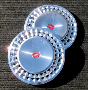 Lot of 2 Genuine Chevy Malibu El Camino 14" Hubcaps Wheel Covers 1981 1984 OEM - Picture 1 of 21