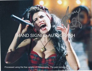 AMY WINEHOUSE - TRAURIGE SOULFUL SÄNGERIN - HANDSIGNIERTES HANDSIGNIERTES FOTO MIT COA - Bild 1 von 2