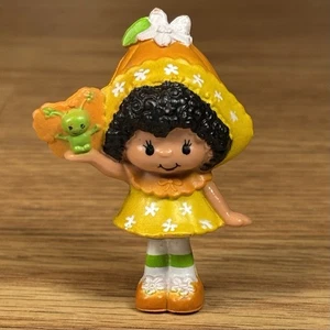 Mini torta corta fragola vintage 1981 fiori d'arancio e marmellata - Foto 1 di 4