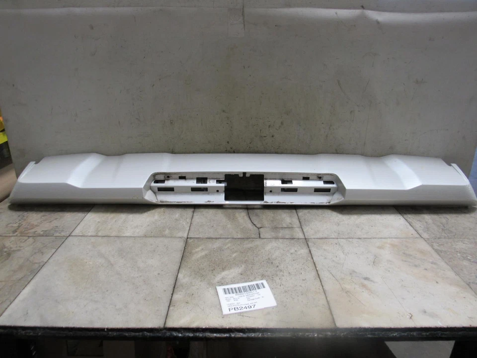 ALERÓN TRASERO 19 20 21 22 23 24 CHEVY SILVERADO 1500 Foto 1 de 4