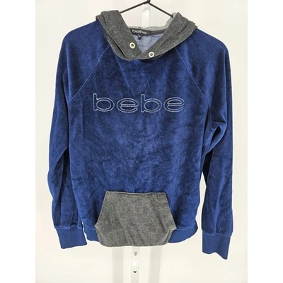 复古 Y2K Bebe 女式 M 码套衫丝绒连帽衫蓝色灰色天鹅绒 — 第 1/4 张图片