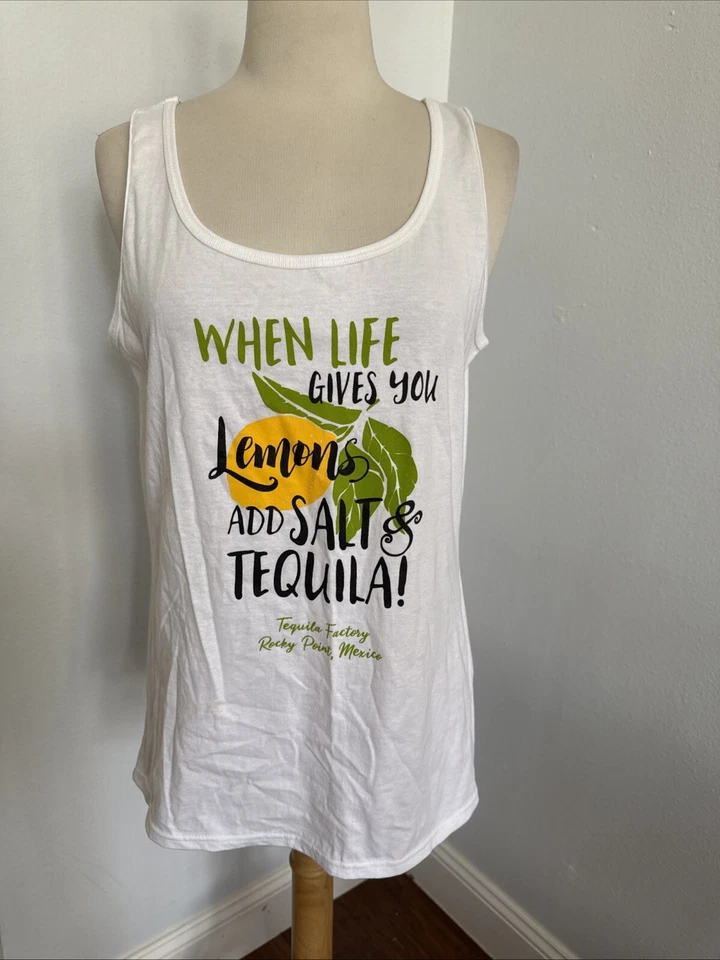 Camiseta sin mangas para mujer grande cuando la vida te da limón y sal tequila divertida Foto 1 de 4