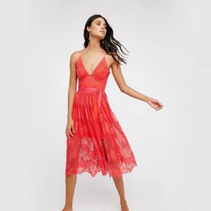 Free People Spitzenkleid mit Spaghettiträgern. Größe 4 oder UK 8 - Bild 1 von 10
