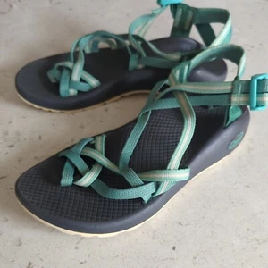 Chaco Eco Tread Strappy Green Gray Women Toe Loop Sandal Outdoor Shoe  Size: 7 - Picture 1 of 8