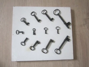 vintage antique keys collection mounted bramah lot bundle - Picture 1 of 1