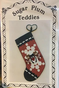 Medias Hearthsewn Pattern de Jodi G. Warner SUGAR CIRUELA PELUCHES NUEVAS EN PAQUETE 1988 - Imagen 1 de 5