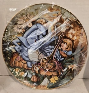 ALICE IN WONDERLAND LAWRENCE WHITTAKER ADVICE FROM A CATERPILLER COLLECTOR PLATE - Picture 1 of 3