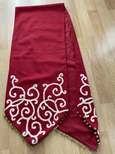 Red Wool Table Runner White Scroll Style Pattern Pom Pom Green Trim 92” Holiday - Picture 1 of 11