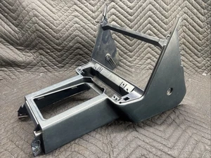 1982-1985 Toyota Celica Center Console Radio Bezel Shifter Hard Blue - Foto 1 di 4
