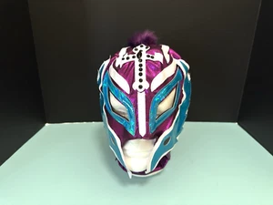 WWE Rey Mysterio Autentica Maschera da Wrestling Blu Viola Luchador 619 NUOVO - Foto 1 di 12