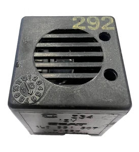 VAG Relay 1L0951307 No. 292 12v 4-pin original V10 - Picture 1 of 3