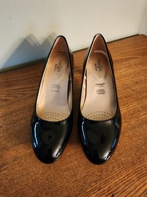 Tacones East 5th Flex Form talla 6M, negros, amortiguación transpirable tacón de 2,5 pulgadas Foto 1 de 4