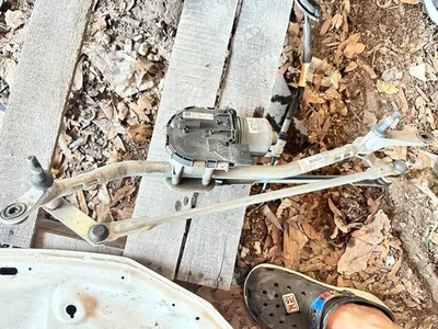 \2014-2019 LAVADORA DE PARA-BRISA DIANTEIRA CADILLAC CTS - Imagem 1 de 3