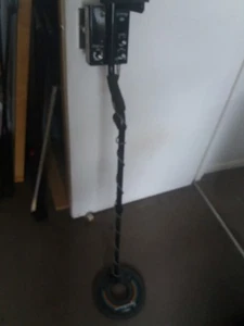metal detector - Picture 1 of 7