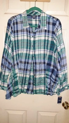IZOD  Green ,White & Blue Size L Women's Plaid Long Sleeve Button Up Shirt NEW  - Image 1 of 4