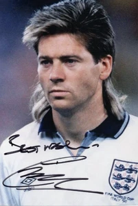 ENGLAND, TOTTENHAM & NEWCASTLE: CHRIS WADDLE SIGNED 6x4 ACTION PHOTO+COA - Picture 1 of 1