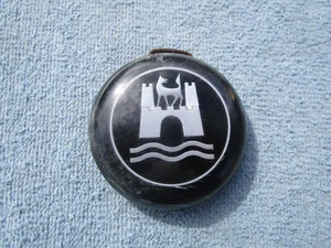 1955-1967 VINTAGE VW HORN BUTTON CENTER CAP BUG BUS GIA VOLKSWAGEN - Picture 1 of 2