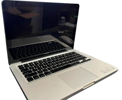 Apple MacBook 13 en 2008 plateado/Intel Core 2 Duo 2,00 GHz, 160 GB 2 GB NVIDIA... Foto 1 de 4