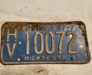 1967 Kansas Car Tag License Plate Harvey County Midway USA HV 100072 Vintage - Picture 1 of 4