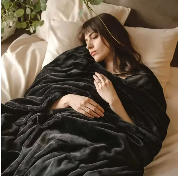 Manta de lujo de piel sintética suave de felpa cálida sofá cama sofá decoración - negra Foto 1 de 4