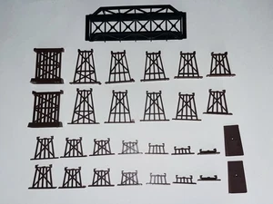 TYCO, HO Scale Bridge and Trestle Set, 33 Pieces No Box Or Instructions - Picture 1 of 2