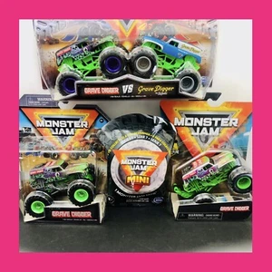 Monster Jam GRAVE DIGGER vs GRAVE DIGGER THE LEGEND / Chase Mini / Wheelie Bar - Picture 1 of 21