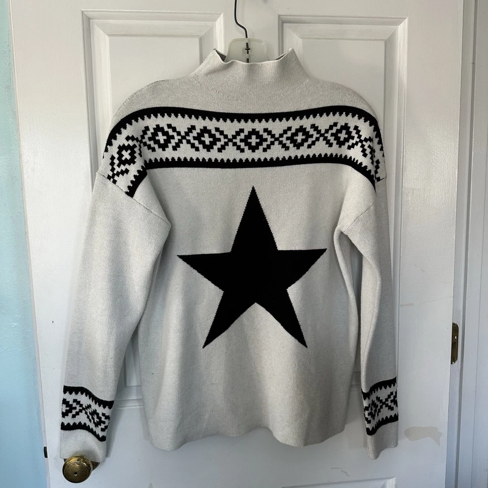 Suéter Pullover Tahari Para Mujer S Cuello Simulado Tejido Suave Blanco con Estrella Negra Foto 1 de 4