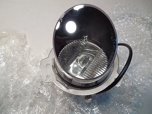 BENTLEY RIGHT HAND FOG LAMP ASSEMBLY PM109046PD NEW - Picture 1 of 5