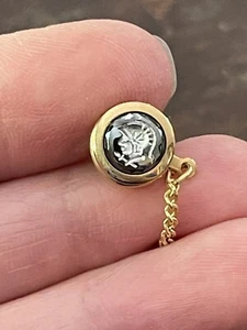 Vtg Estate Gold Tone Black Stone Entaglio Centurion Design Tie Tack/Pin GUC - Picture 1 of 9