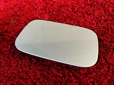 КРЫШКА КРЫШКИ ГАЗОВОЙ ТОПЛИВНОЙ ДВЕРИ BMW 2000-2006 E46 СЕРЕБРИСТАЯ МЕТАЛЛИЧЕСКАЯ (A08) OEM /B1 - Изображение 1 из 4