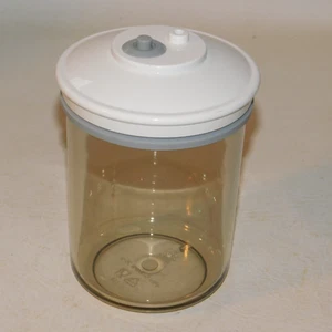 Bote de sellado al vacío de caracol FoodSaver de 25 onzas con tapa KY-114 tinte ahumado - Imagen 1 de 7