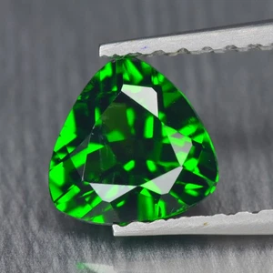 0.81Ct Fair AAA+ Quality Unheated Chrome Diopside Gemstone, Russia - Picture 1 of 1
