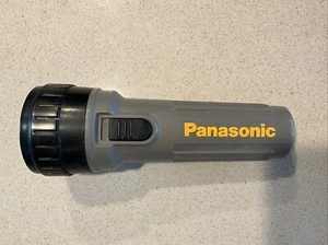 VINTAGE PANASONIC FF-107 FLASHLIGHT. WORKS GREAT - Picture 1 of 4