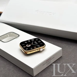 24k Gold Apple Watch Series 9 41mm mit 24k Gold Oysterflex Deployment Band Lesen - Bild 1 von 4