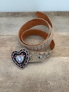 Cintura donna modello pelle di serpente con fibbia a cuore, 44 - Foto 1 di 10