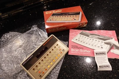 Mattel BRAIN BAFFLER Videojuego Electrónico Portátil De Colección B1 MEJOR UNO Foto 1 de 4