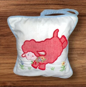 Vtg House of Hatten Red Lamb Hanging Wind Up Musical Lullaby Pillow - Picture 1 of 3