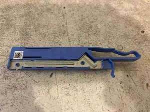 OEM Dell OptiPlex 9.5mm Optical Drive DVD Blue Latch Caddy Bracket 4H4R8 - Picture 1 of 2