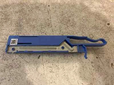 OEM Dell OptiPlex 9.5mm Optical Drive DVD Blue Latch Caddy Bracket 4H4R8 - Image 1 of 2