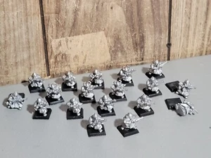 A18354 WARHAMMER FANTASY DWARFS THUNDERERS 18 PK SIN MANDO - Imagen 1 de 16