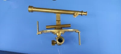 Grand Graphomètre a lunette avec pinnules rabattables -Laiton-1850 verni origine - Photo 1/4