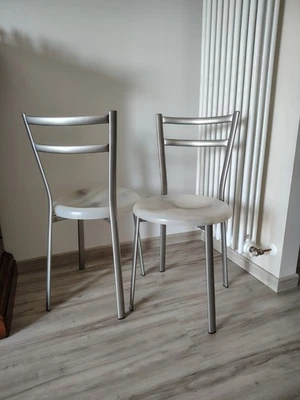 4 sedie cucina Calligaris in acciaio con gommini appoggio di ricambio - Immagine 1 di 3