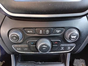 Temperature Control Temperature Control Fits 19-22 CHEROKEE 2845636 - Picture 1 of 12