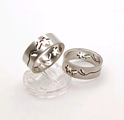 Stainless Steel Laser Cut Flower 1/4 inch wide Band ... #278 - Image 1 of 2