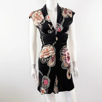 Mini Vestido Trina Turk Negro Floral Cuello en V Talla 0 Manga Casquillo Y2K Elástico Seda Foto 1 de 4