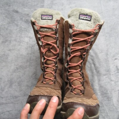 Botas Patagonia Wintertide para mujer 8,5 Sable marrón impermeables de piel sintética acolchadas Foto 1 de 4
