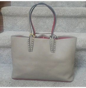 Christian Louboutin Cabata Tote in Grained Leather - grey/taupe pouch included - Picture 1 of 7