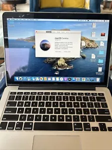 Apple MacBook Pro A1425 13.3" Laptop - Processor 2.6GHz Dual Core Intel Core i5 - Picture 1 of 7